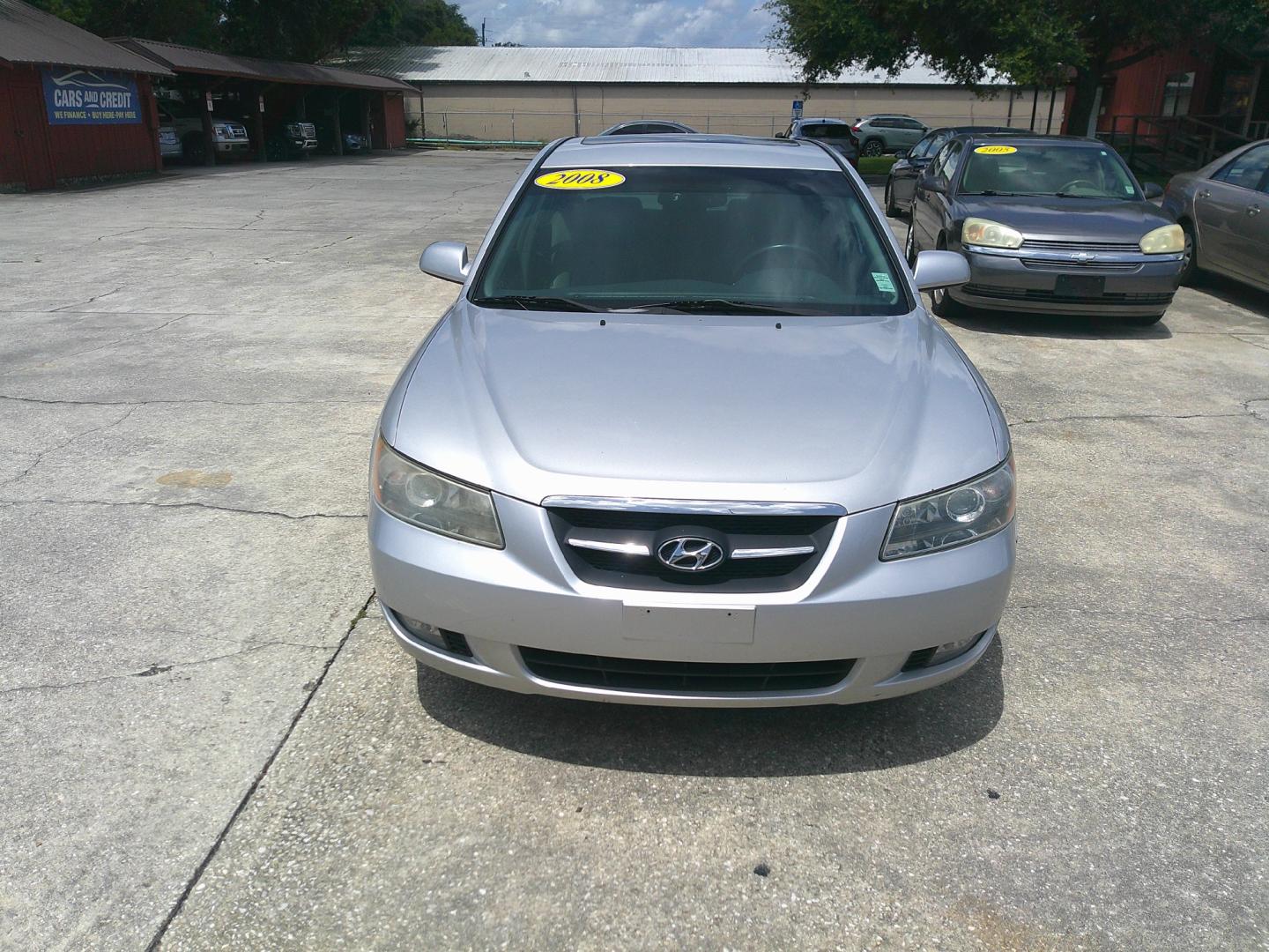 2008 SILVER HYUNDAI SONATA LIMITED; SE (5NPEU46C68H) , located at 390 Hansen Avenue, Orange Park, FL, 32065, (904) 276-7933, 30.130497, -81.787529 - Photo#0